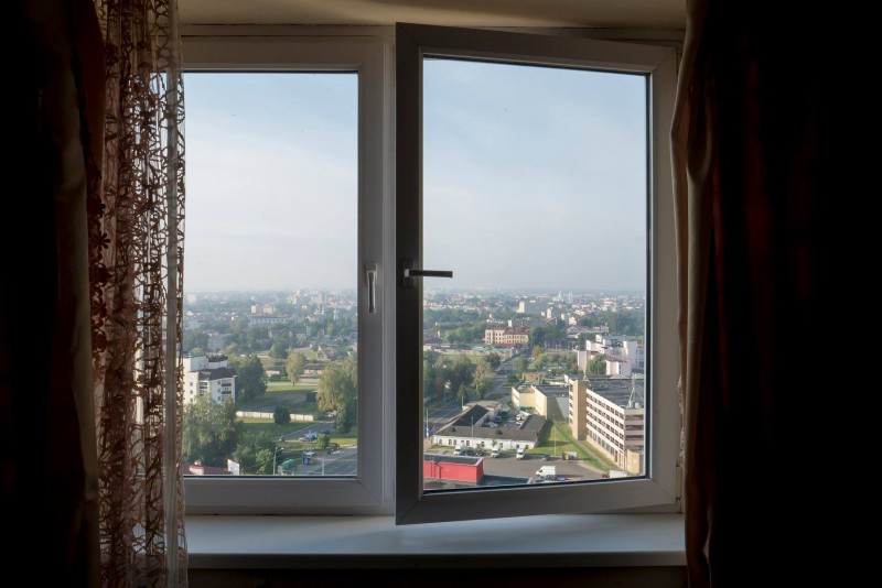 Window-in-Grodno-by-Italian-in-Minsk